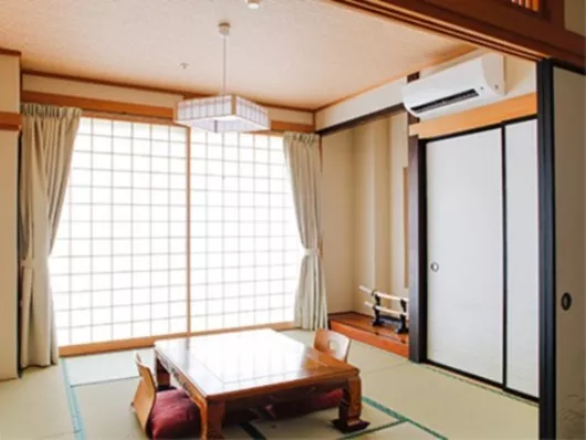 ロイヤルハウス石岡新館