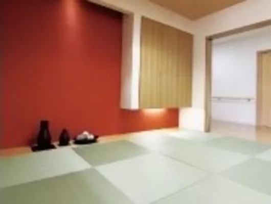 サービス付き高齢者住宅　リバーサイド城西