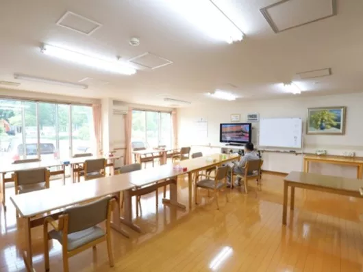 シニアホームこもれび