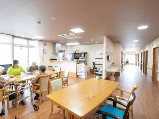 ベルライフ築山