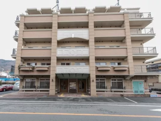 シニアホーム飯盛