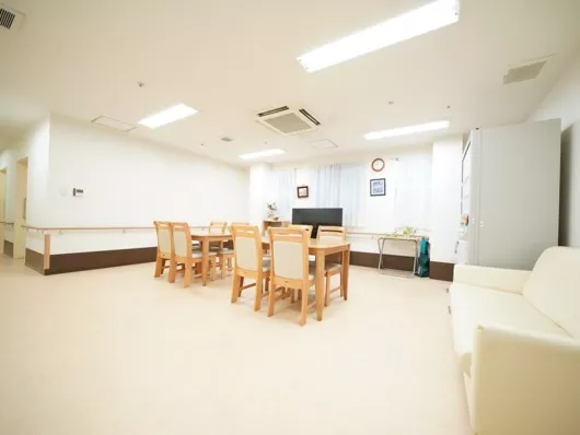 ソーシャルコート恵美須西清月