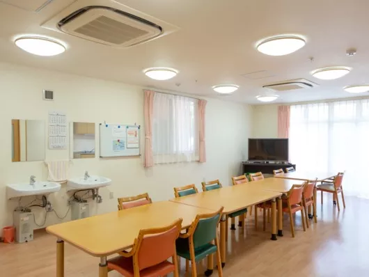 サービス付き高齢者向け住宅湯ざくら八塩