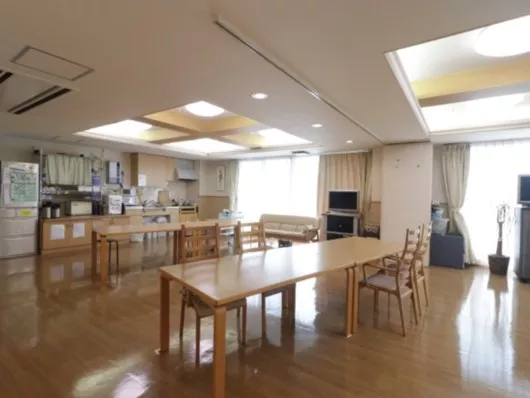 ラ・プラス鶴が沢