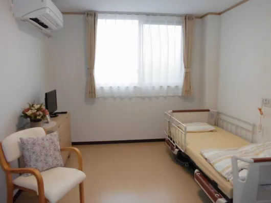 有料老人ホーム　ケアホーム寝屋川