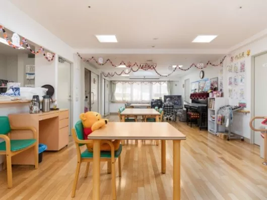 エイジ・ガーデン渚