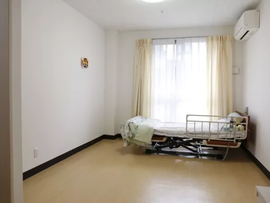 サービス付き高齢者向け賃貸住宅プルメリア