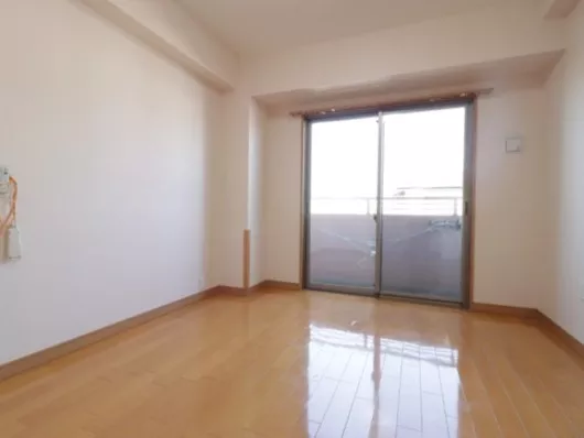 シニアホーム梅里