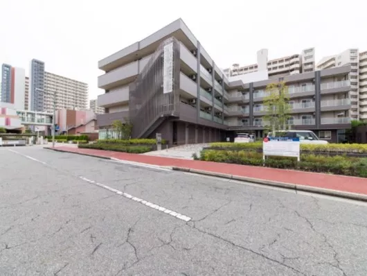 チャーム明石大久保駅前