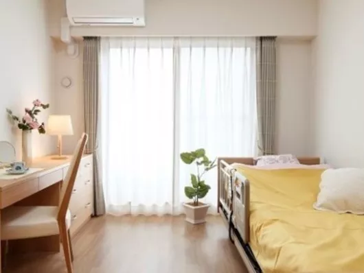 ニチイホーム昭島昭和の森