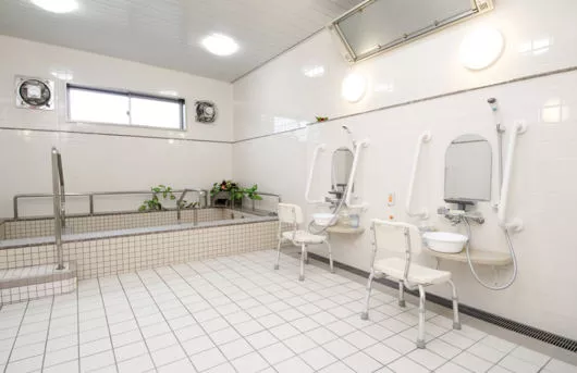 あずみ苑ラ・テラス逆井