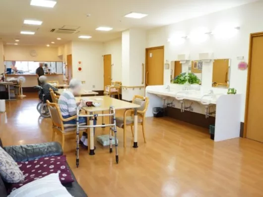 グループホーム花物語たかつ南