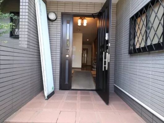 ピースフルハウス