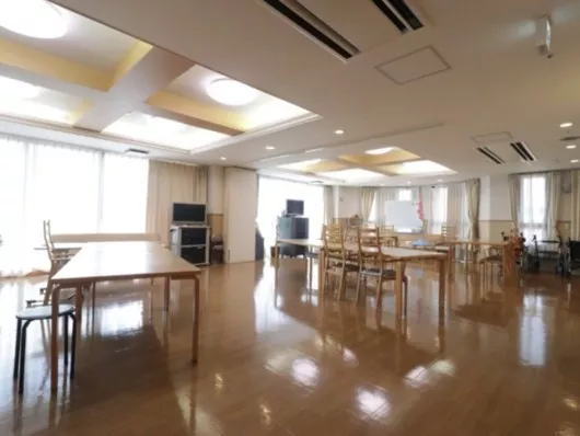 ラ・プラス鶴が沢