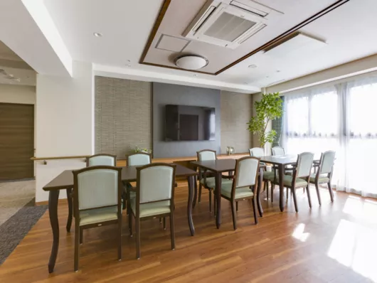 プレザングラン門戸厄神