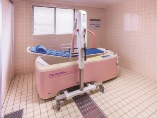 ニチイホーム仲町台２番館