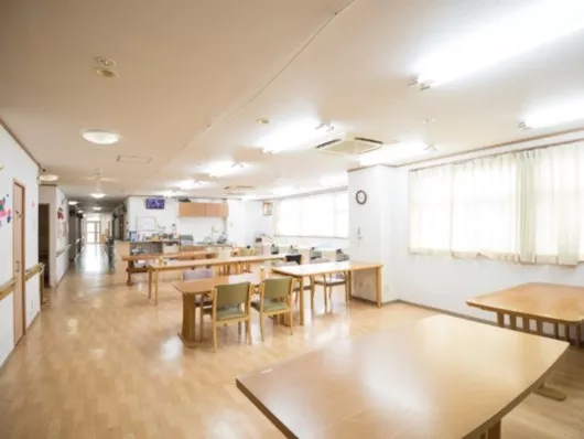 住宅型有料老人ホーム　リスカサーレつづじ丘