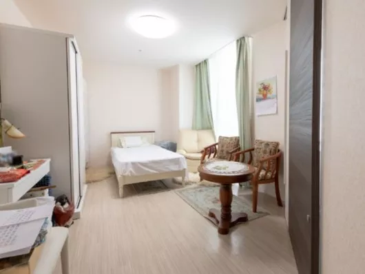 有料老人ホーム　レーベンズラウム