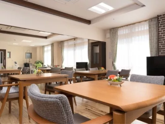 アイローサこもれび