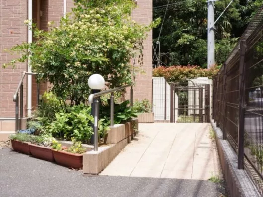 サービス付き高齢者向け住宅こもれびの郷